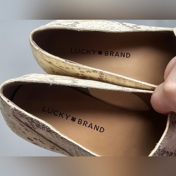 Lucky Brand Women's Canyen Leather Flat Loafer Shoes Slip On Size 7.5 Stucco - Picture 12 of 13